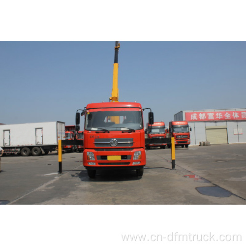 Dongfeng 5ton LHD truck mounted crane